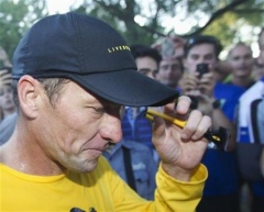 ﻿ UCI backs Armstrong ban